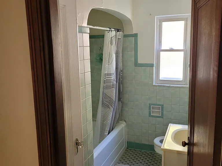 372 Probasco St — Photo 9