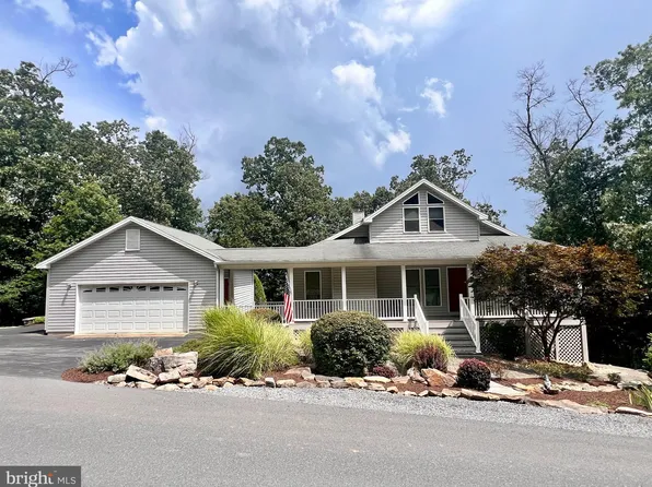 115 Moundbuilder Loop, Hedgesville, WV 25427