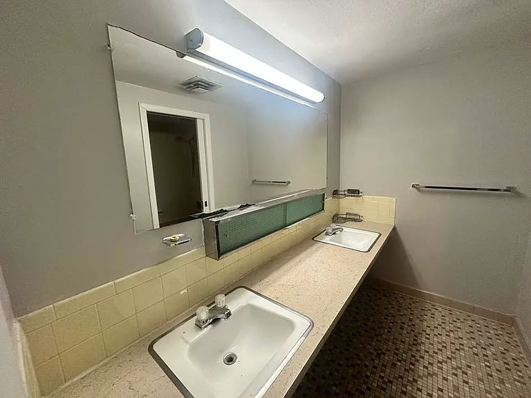 A4 Wedgewood Dr #6D — Photo 12