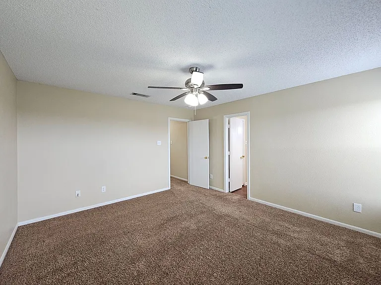 4306 Secretariat Dr — Photo 7