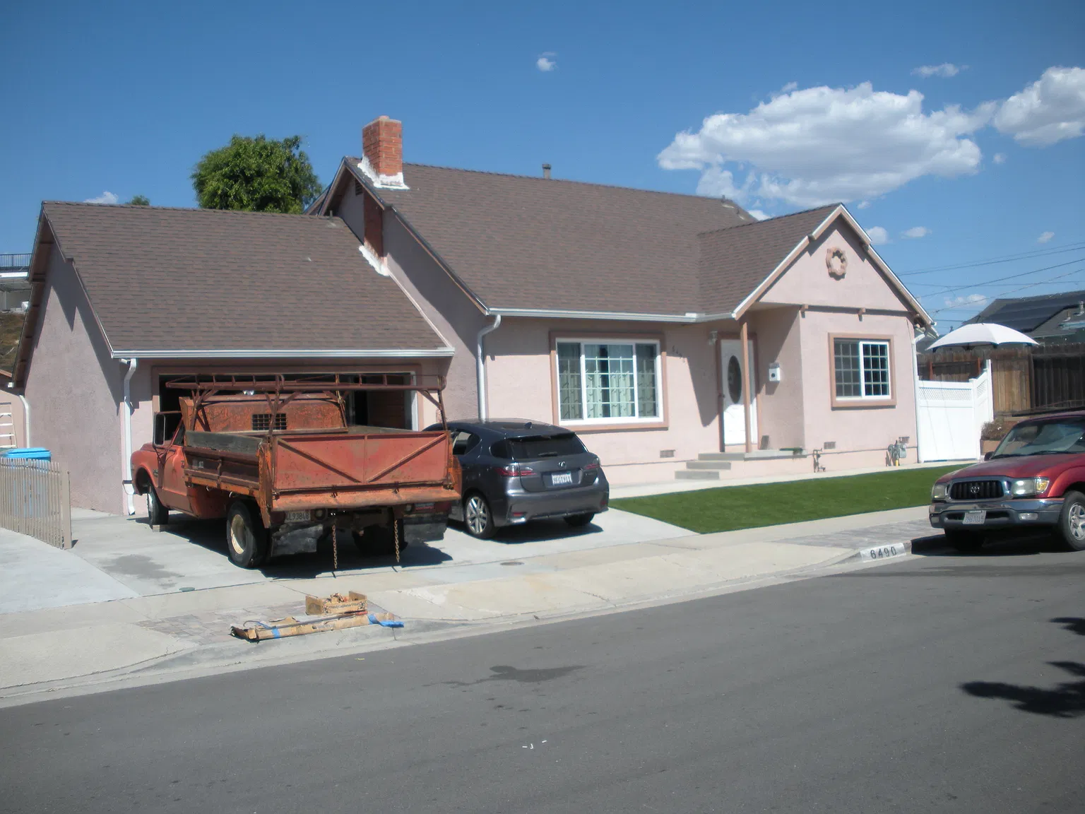 4 bed, 1566 sqft, $4,400 — Photo 1