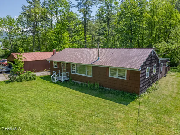 1232 Ashgrove Road, Cambridge, NY 12816