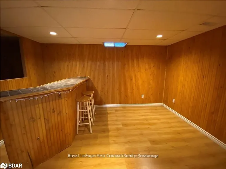 41 Copeman Cres — Photo 14