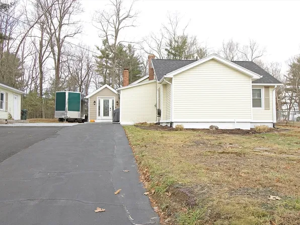 12 Williams St, Auburn, MA 01501