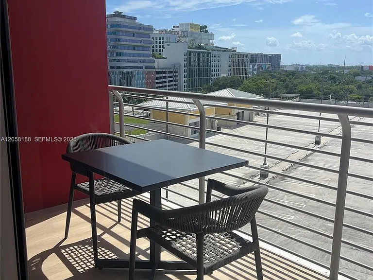 90 NE 32nd St #821 — Photo 13