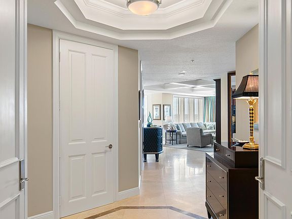 5th image of 35 Watergate Dr Suite 902