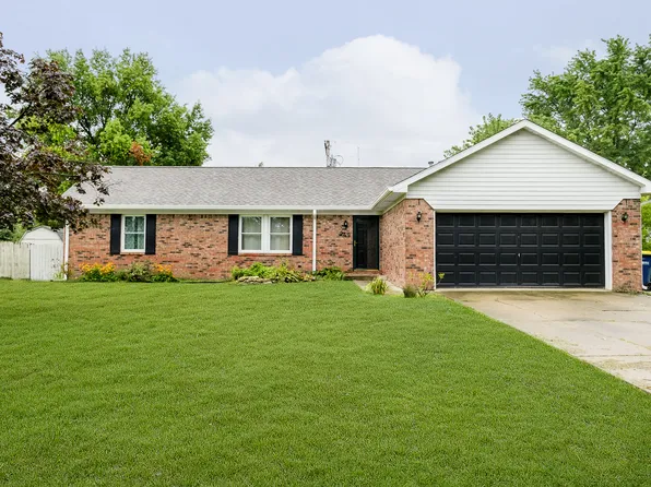 249 Lori Ann Dr, Whiteland, IN 46184