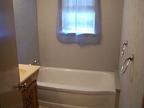 3rd image of 105 Southview Blvd