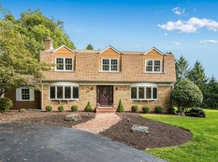 6 Whispering Way, Annandale, NJ 08801