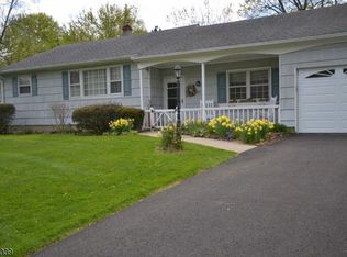 12 Spruce Run Rd, Clinton, NJ 08809
