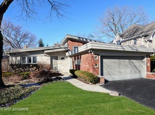 421 Sunset Dr, Wilmette, IL 60091