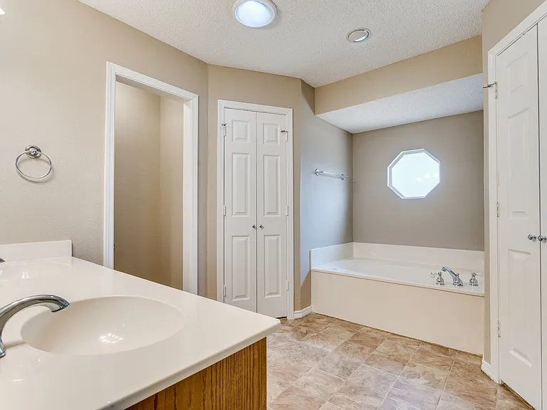 1001 Jorgenson Rd — Photo 18