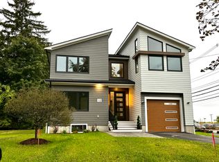 12 Linden St, Natick, MA 01760