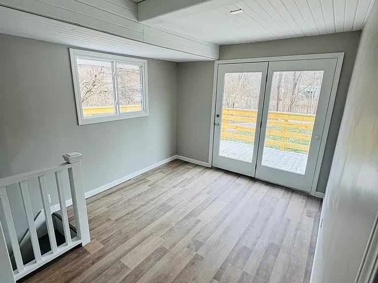 3305 N Russell Rd — Photo 15