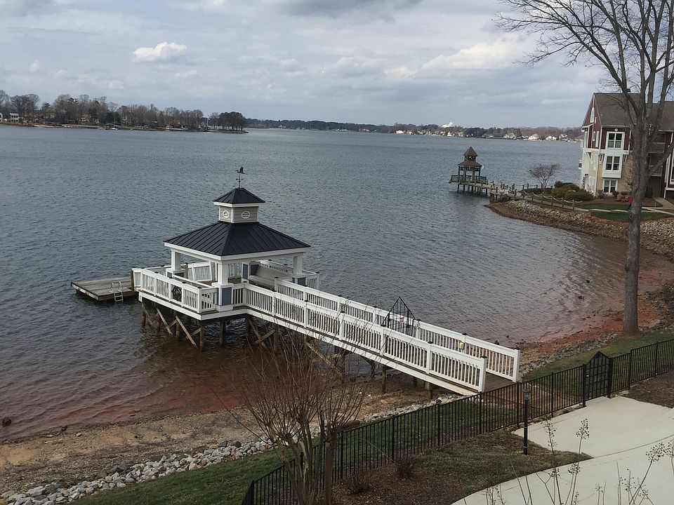 Lake Living At Its Best