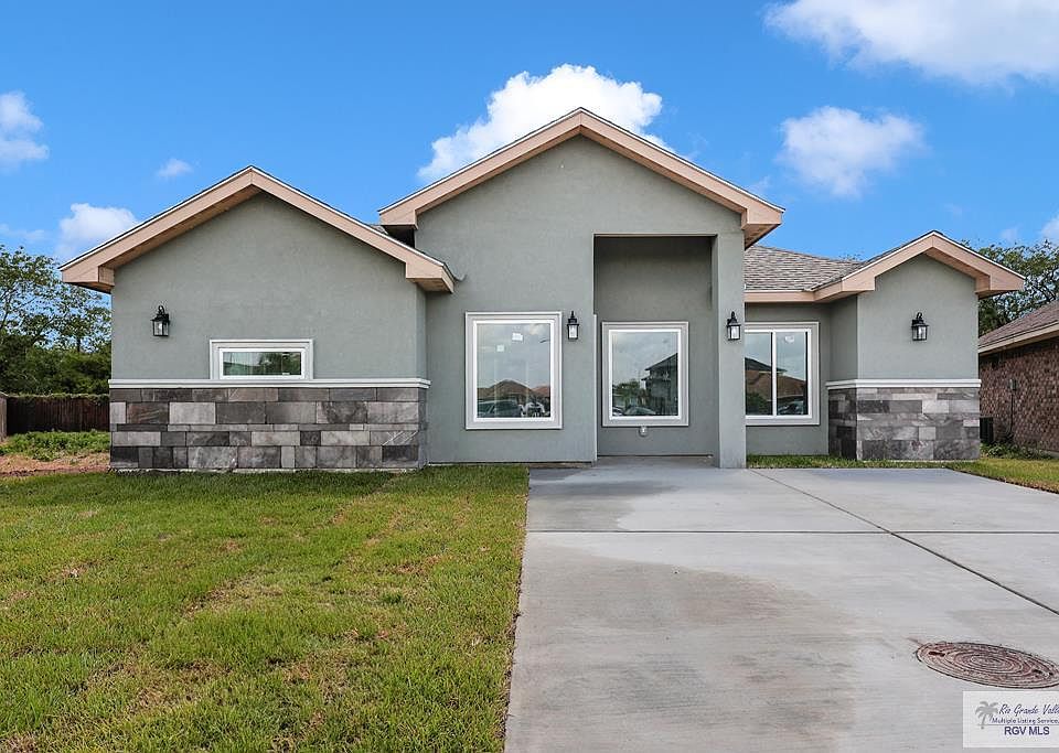 1st image of 7717 Sabal Palm Dr
