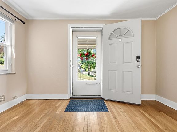 4th image of 121 Chalfonte Ave