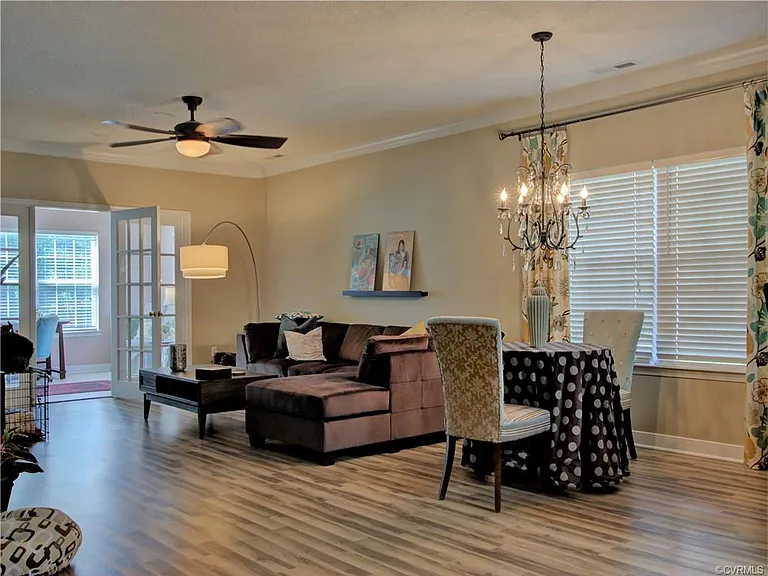 4706 Twin Hickory Lake Dr — Photo 2
