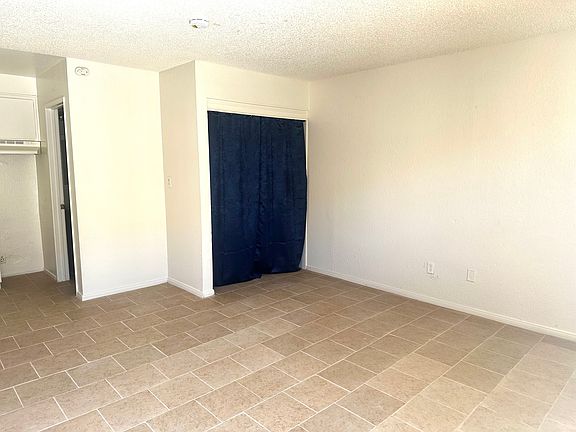 5th image of 11663 White Ave #8
