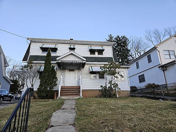 2nd image of 388 Saint Cloud Ave