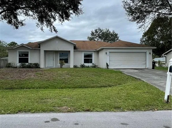 1752 SW Angelo St, Port Saint Lucie, FL 34953