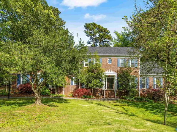 2928 Madrey Ln SE, Owens Cross Roads, AL 35763