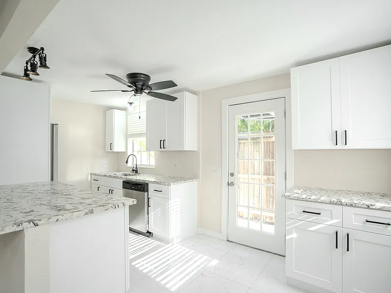 3310 E Maritana Dr — Photo 38