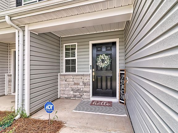 2nd image of 289 Pine Point Rd #B