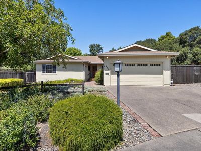 427 Candlelight Drive, Santa Rosa, CA, 95403