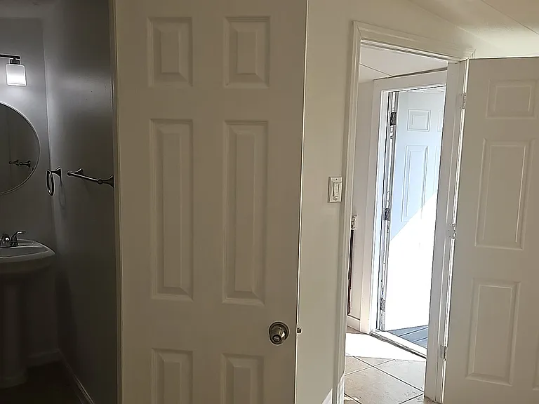 513 Princess Brittany Ct #D — Photo 26