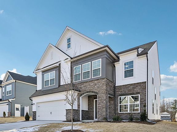 Exterior - Earthy and warm tones feel rooted in place.