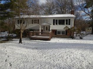 128 Shuart Rd, Airmont, NY 10952