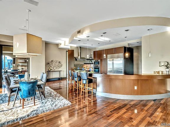 2nd image of 925 N Lincoln St APT 15A