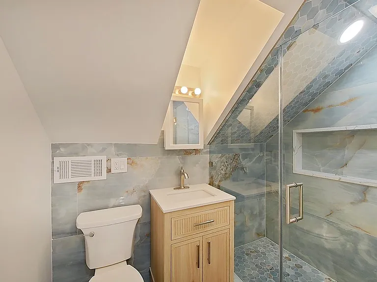 170 Sunset Ave — Photo 12