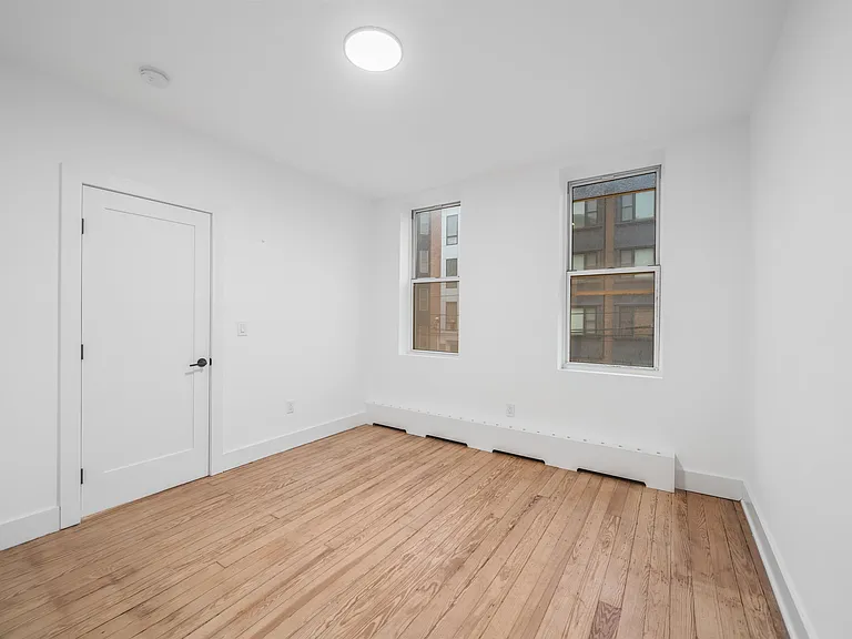 500 Monroe St #8 — Photo 6