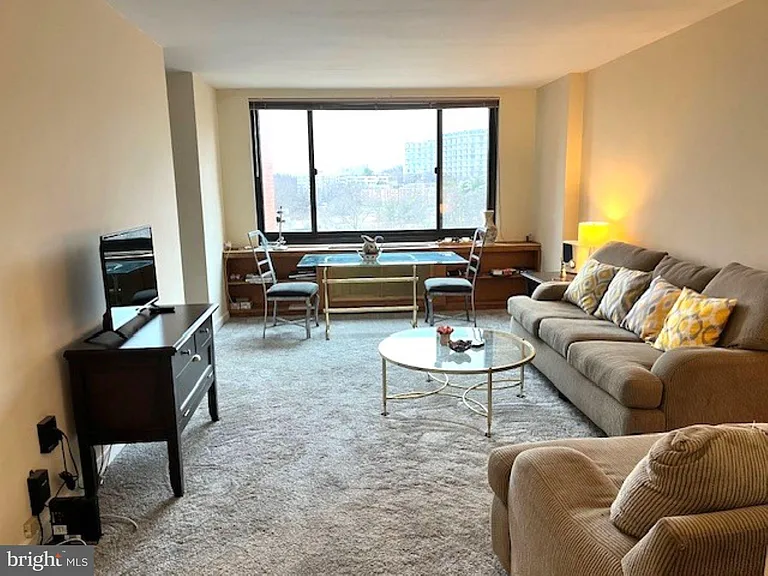 1011 Arlington Blvd #1032 — Photo 9