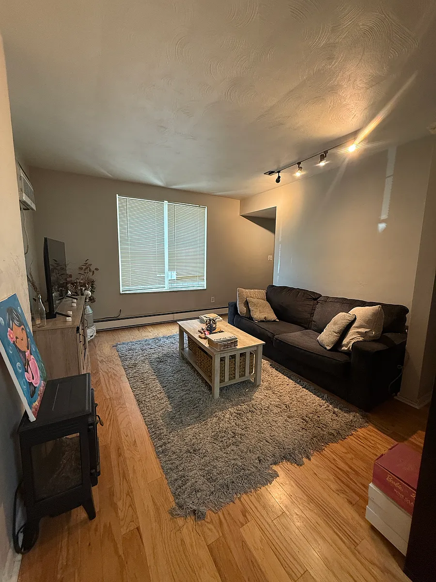 Building Photo - 128 S Negley Ave #2