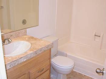 4th image of 702 Granada Dr