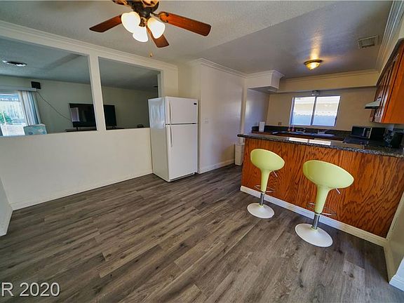 4th image of 3712 San Angelo Ave