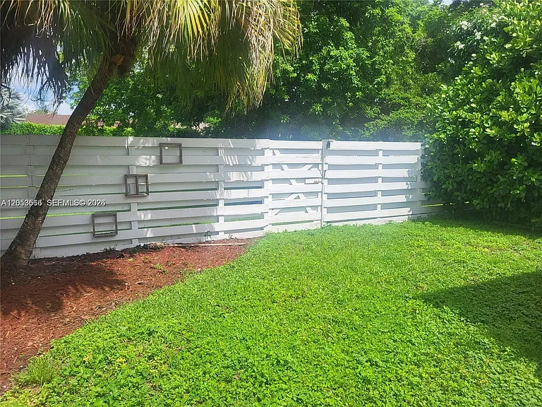 14419 SW 142nd Ct — Photo 15