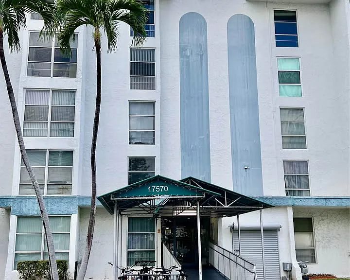 17574 Atlantic Blvd #4-416 — Photo 9