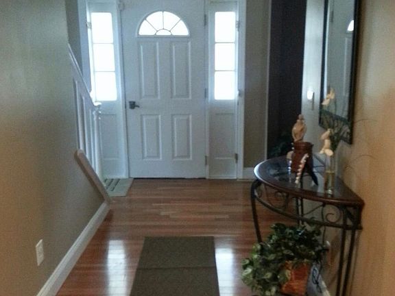 4th image of 763 Leetonia Cir