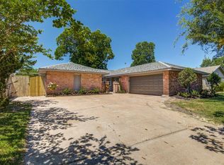 10330 Sagevale Ln, Houston, TX 77089