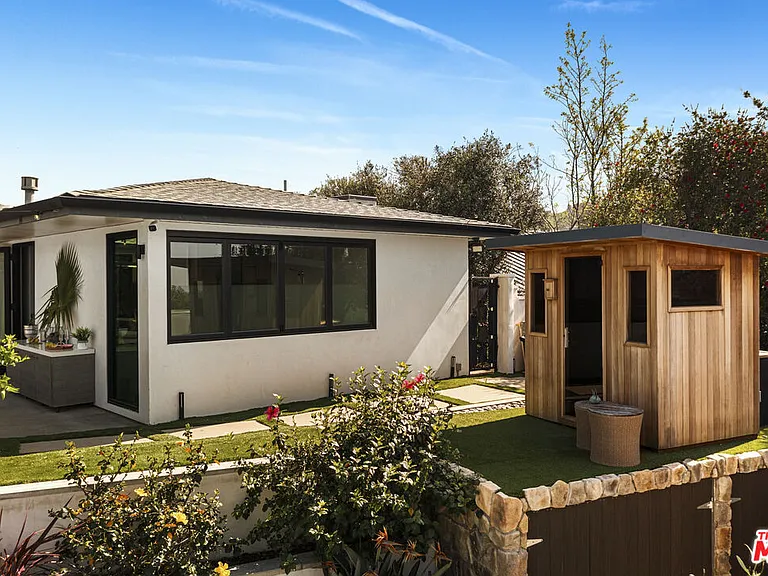 2715 Edwin Pl — Photo 22