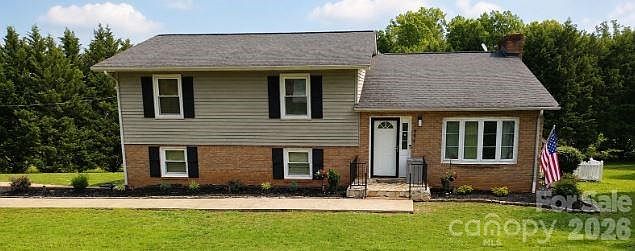 1st image of 1984 Crestdale Ln