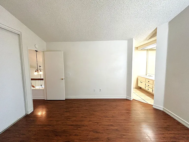 3214 Canary Ct — Photo 25