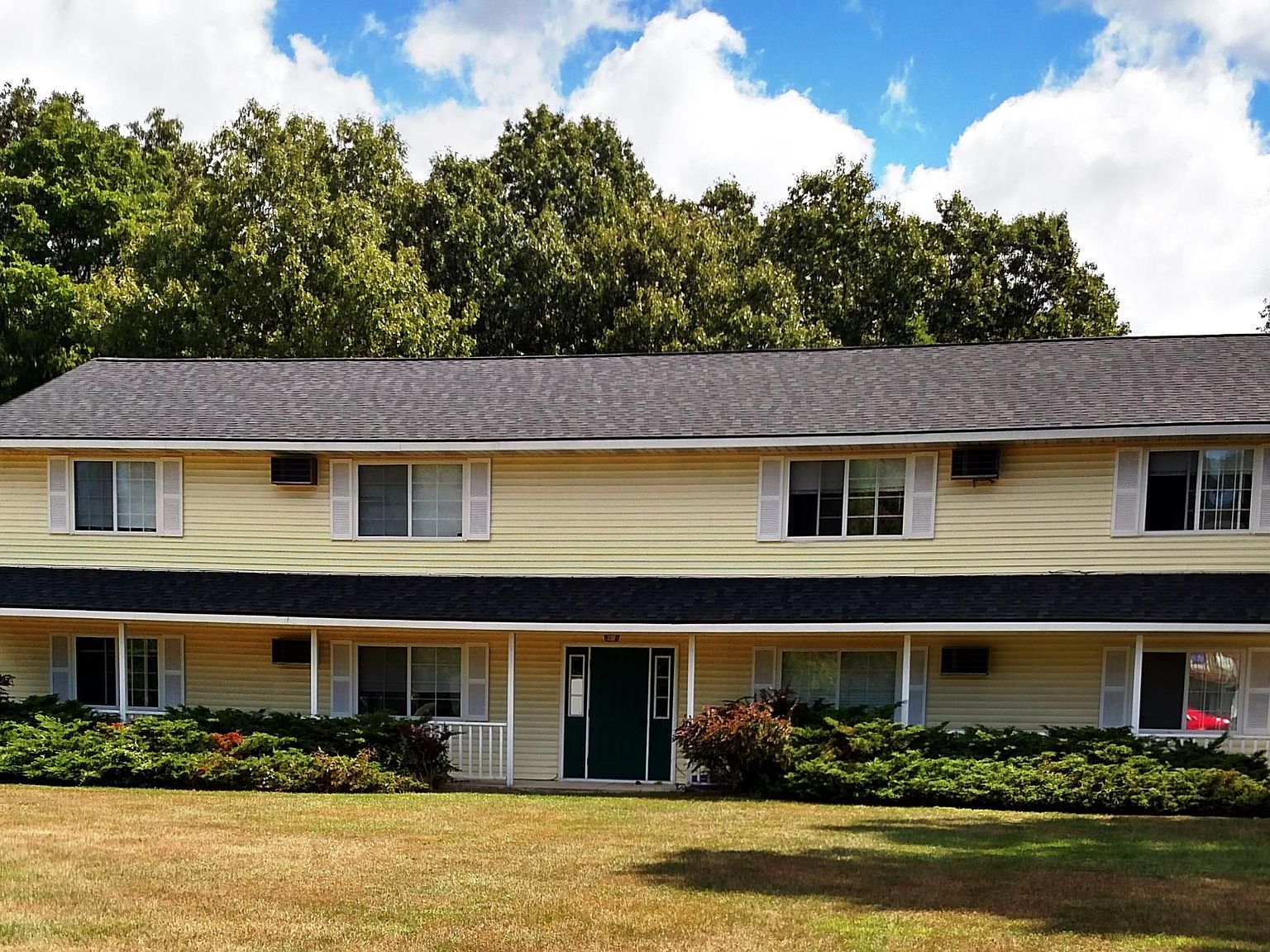 15408 Clovernook Dr, Grand Haven, MI 49417 Zillow