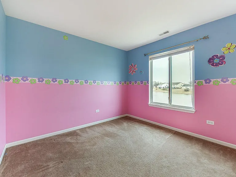 3210 Hoffman St — Photo 15