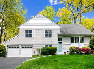 36 Winslow Rd, White Plains, NY 10606