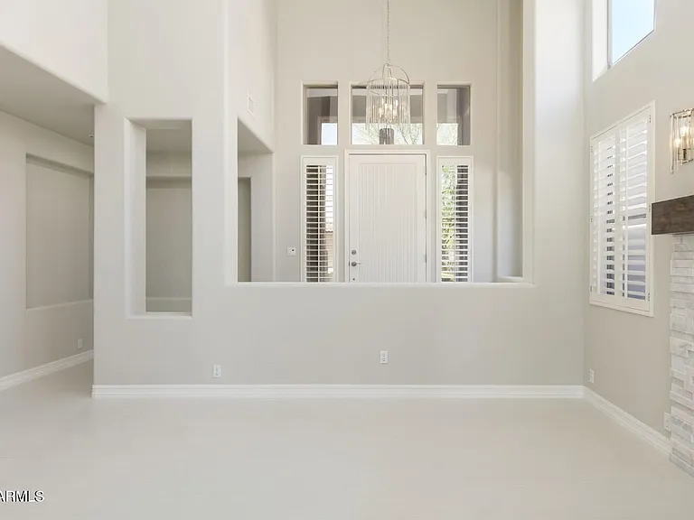 7647 E Los Gatos Dr — Photo 28